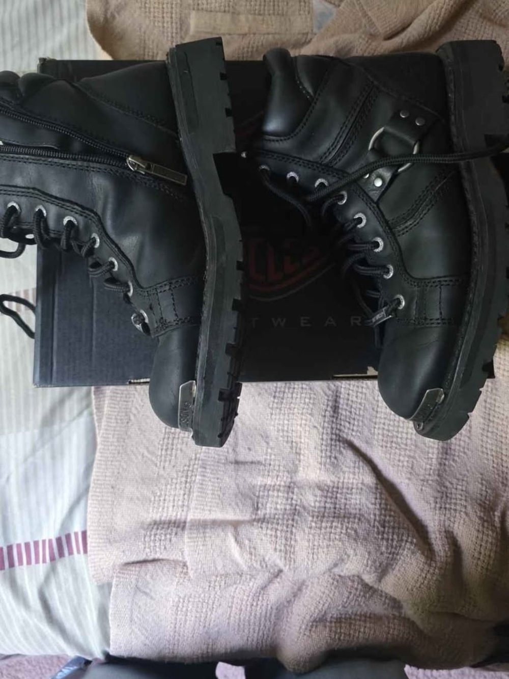 Harley-Davidson Black Leather Lace-Up Motorcycle Boots - Picture 2 of 6